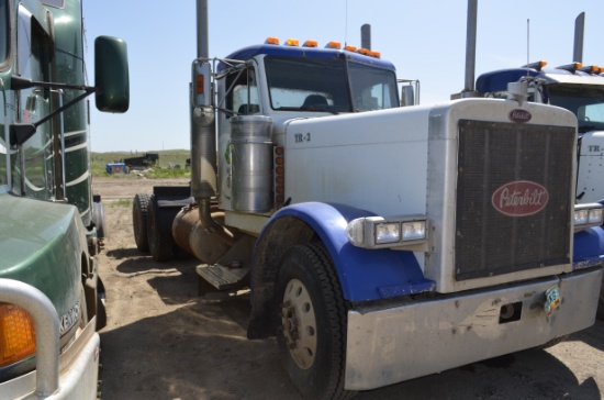 2000 Peterbilt 379 Semi