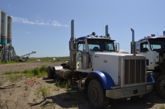 2000 Peterbilt 378 Semi