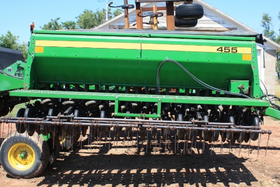 John Deere 455 Drill