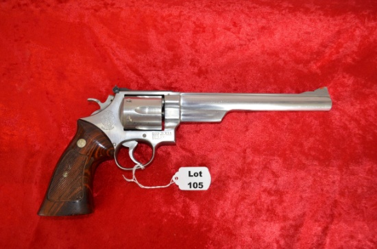 Smith & Wesson 44 mag. Model 629 w/8 3/8 in. brl. Pistol