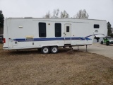 1997 New Vision by Sportsman Ultra 3351 Camper