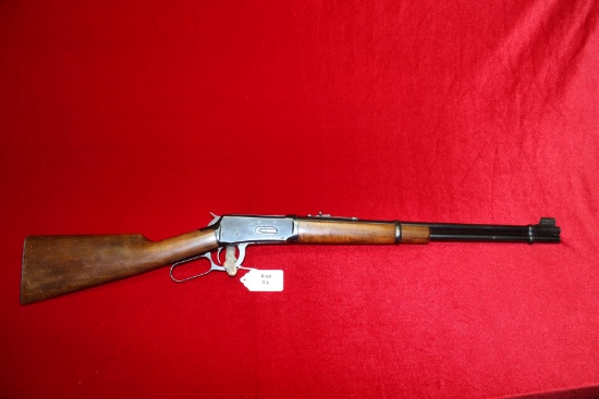 Winchester Model 94 Lever Action Rifle: CAL 32 Winchester Special