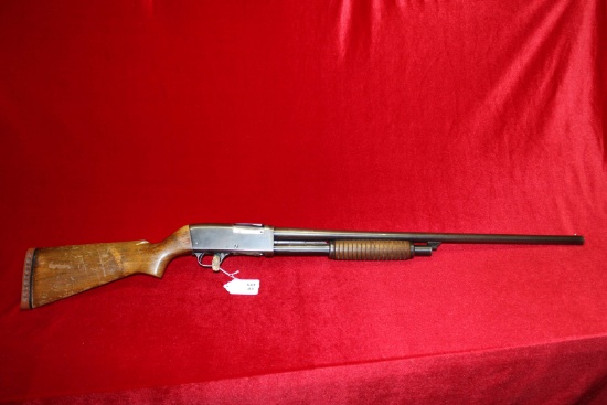 Stevens Model 820-B Pump Action 2-¾” 12 Gauge Shotgun with 28” Barrel