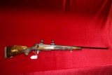 Weatherby Crown Grade Mark 5 Bolt Action Rifle