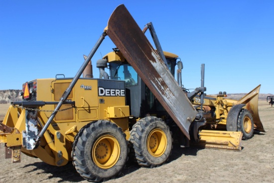 2011 HW Bumper Flatbed Trailer