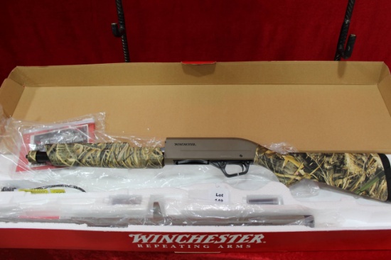 Winchester Super X Pump Shotgun, 12 Ga. Realtree Camo MAX- 5