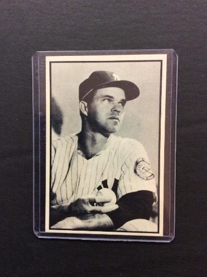 1953 Bowman B&W #25 John Sain