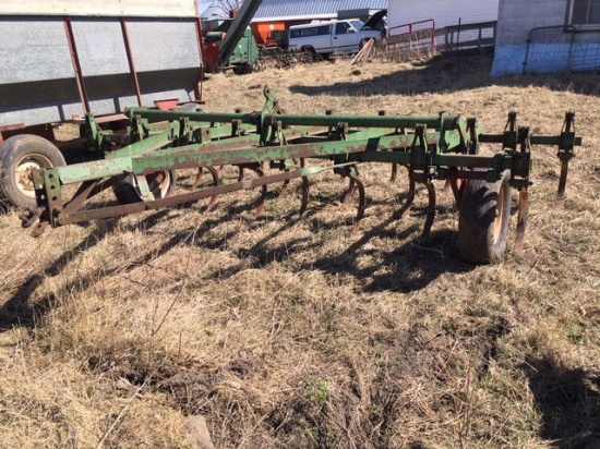 Glencoe 13' pull field cultivator.