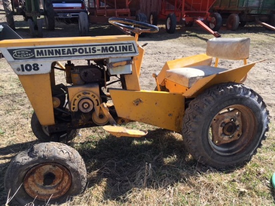 Minneapolis Moline 108 lawn tractor