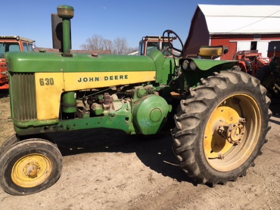 1959 John Deere 630 tractor S.#6311550 w/P.S. n. fr., flat top fenders.