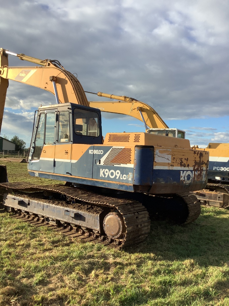 Kobelco K909 LC II Excavator | Heavy Construction Equipment