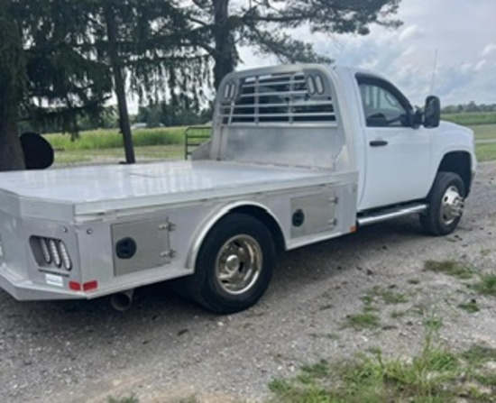 2010 Gmc Sierra 3500 W/ Cm Aluminum Bed