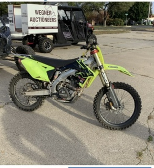 2017 Suzuki RM-Z450 dirt bike