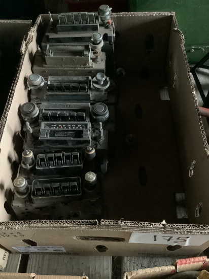 7 Vintage Auto Radios