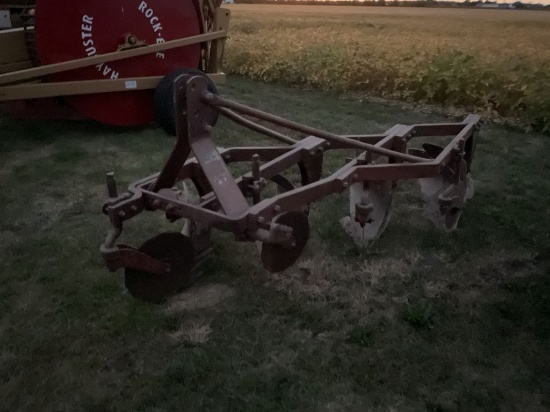 Massey Ferguson 4 Bottom plow