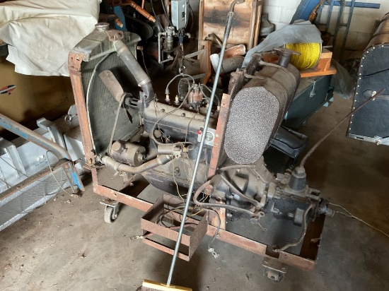 port. gas 4cyl. Engine on Cart