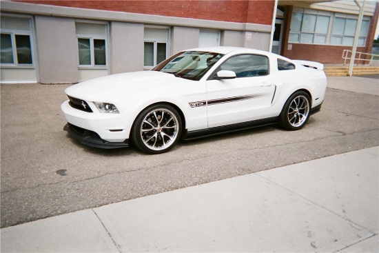 2011 FORD MUSTANG