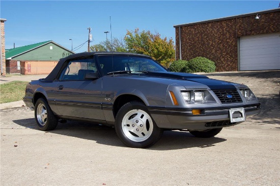 1983 FORD MUSTANG GT CONVERTIBLE