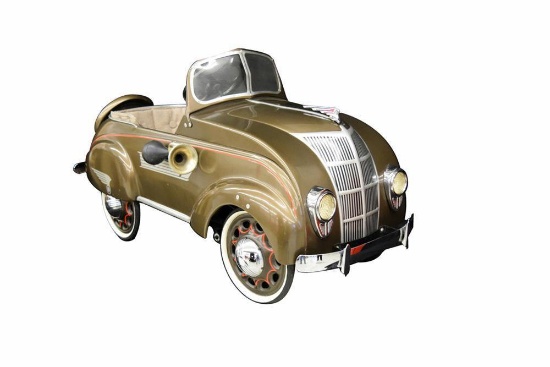 1941 Chrysler Airflow pedal car by Steelcraft.