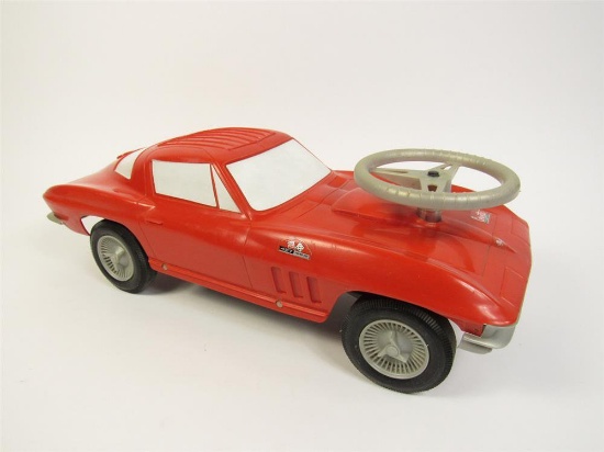 Awesome 1967 427 Turbo Jet Corvette Ride-On dealer promotional by AMT.