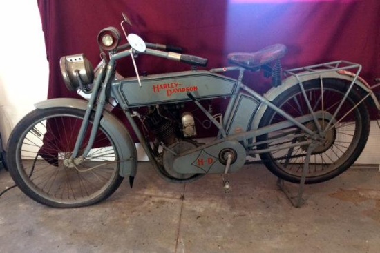 1913 HARLEY-DAVIDSON MOTORCYCLE