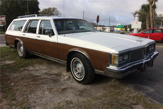 1990 OLDSMOBILE CUSTOM CRUISER