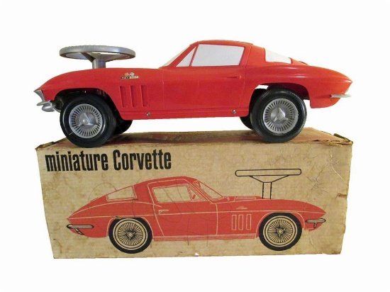 NOS 1966 Chevrolet Corvette Stingray dealer promotional ride-on by Republic Tool and Die with full 4