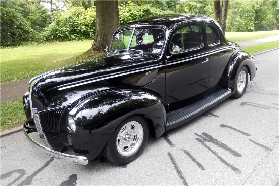 1940 FORD CUSTOM COUPE