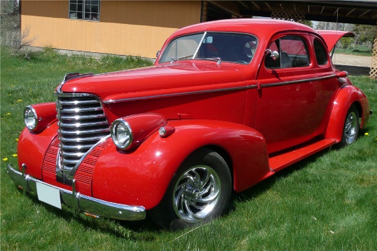 1938 OLDSMOBILE CUSTOM CLUB COUPE