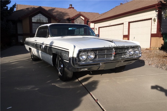 1962 OLDSMOBILE STARFIRE