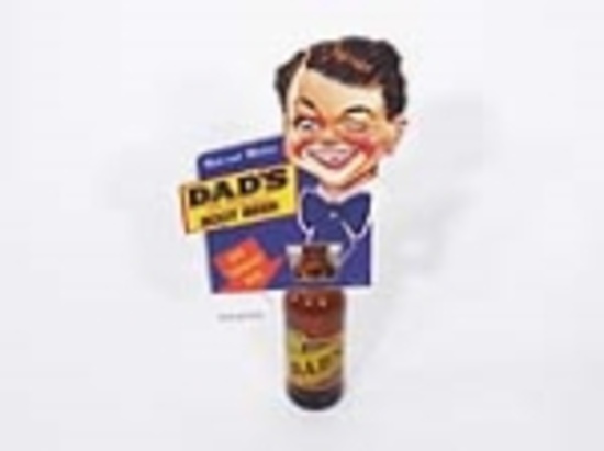 1940S-50S DADS OLD FASHIONED ROOT BEER BOTTLE TOPPER CARDBOARD DISPLAY PIECE