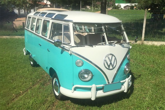 1973 VOLKSWAGEN CUSTOM 23-WINDOW SAMBA BUS