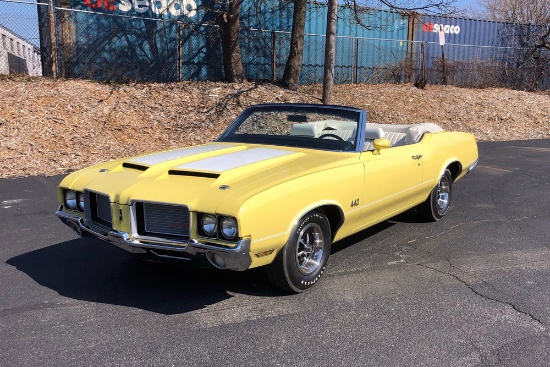 1972 OLDSMOBILE 442 CONVERTIBLE