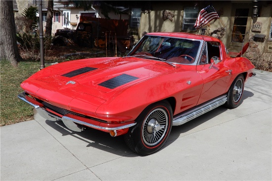 1963 CHEVROLET CORVETTE SPLIT-WINDOW CUSTOM COUPE