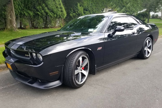 2012 DODGE CHALLENGER SRT8