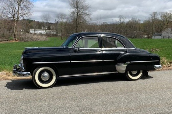 1952 CHEVROLET DELUXE SEDAN