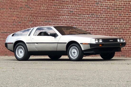 1982 DELOREAN DMC-12