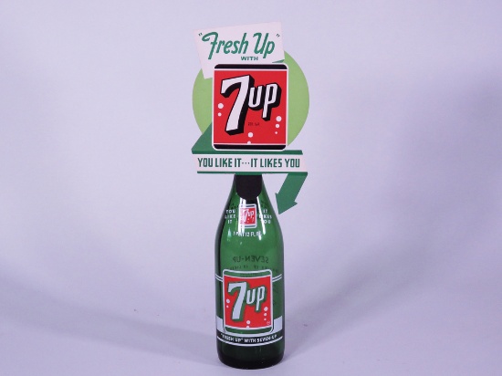 1940S 7UP CARDBOARD BOTTLE TOPPER WITH BOTTLE