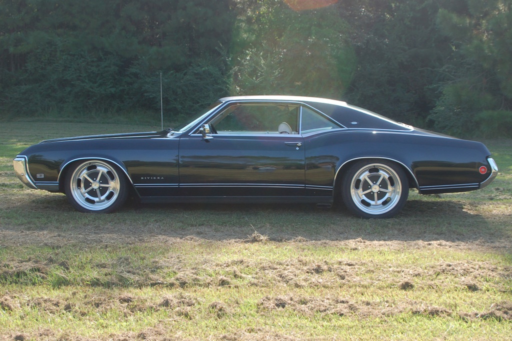 1969 buick riviera custom coupe collector cars auctions online proxibid 1969 buick riviera custom coupe