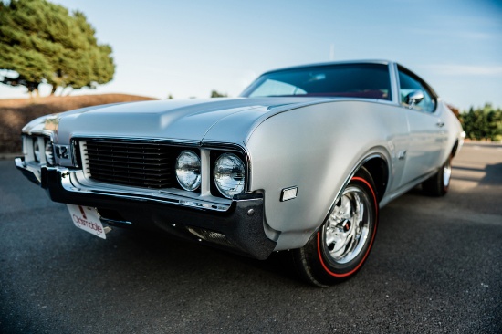 1969 OLDSMOBILE 442 HOLIDAY COUPE