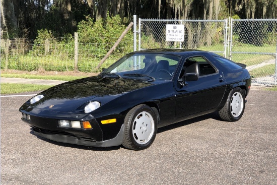 1985 PORSCHE 928S