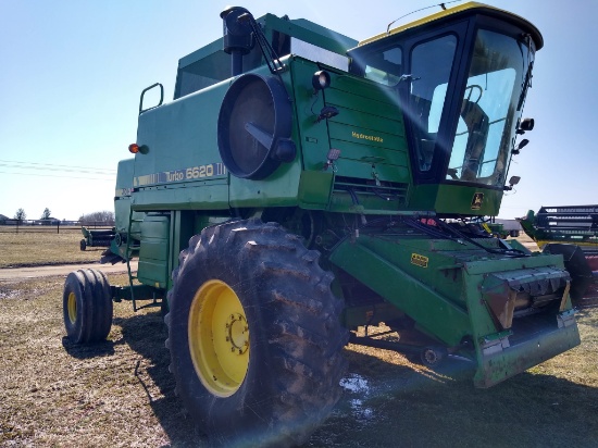 John Deer Combine 6620 Turbo