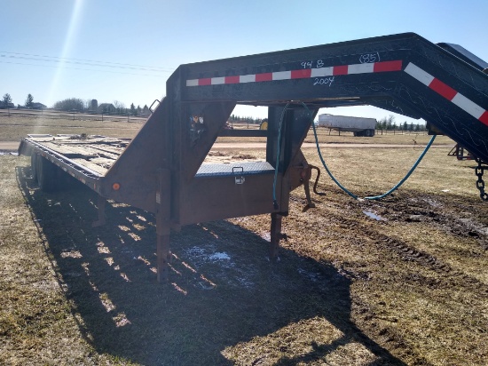 2004 Goose Neck Flat Bead 24' Trailer