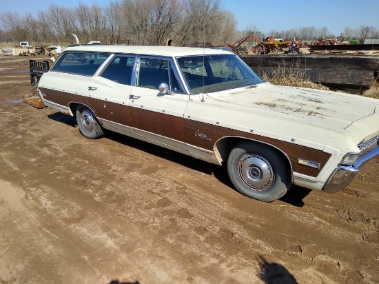 1968 Chev Caprice Woody Wagon 5E