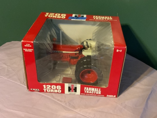 Ertl 1206 Turbo Farmall Tractor 40th Anniversary Edition NIB