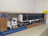 Big Farm Peterbilt Model 367 w/ Grain Trailer NIB, Lights up and makes noises