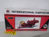 International Harvester 80 Combine 1/16 Scale Resin Combine