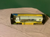 Ertl John Deere Die Cast Kenwworth Semi w/ Trailer Ottumwa Works Collectors Edition 1/64 NIB