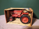 Red Box Ertl International Hydro Tractor 1/16 Blueprint Replica NIB