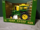 Ertl 25th Annual Plow City Farm Toy Show June 2005 1/16 John Deere 4320 with Cab NIB